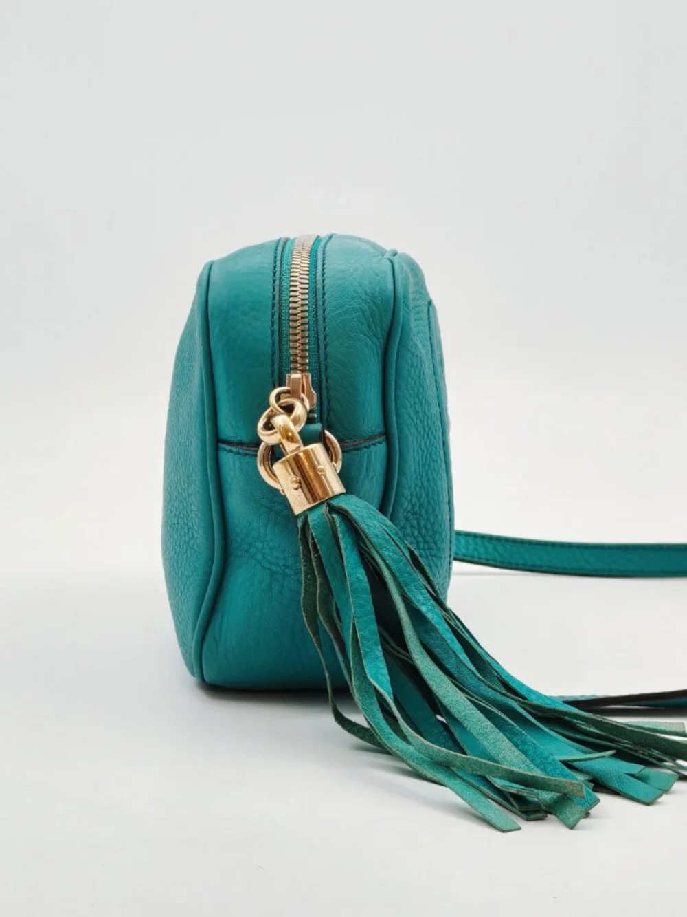 Gucci Soho Disco Leather Crossbody Bag Turquoise Tassel Zip Camera Bag Auth